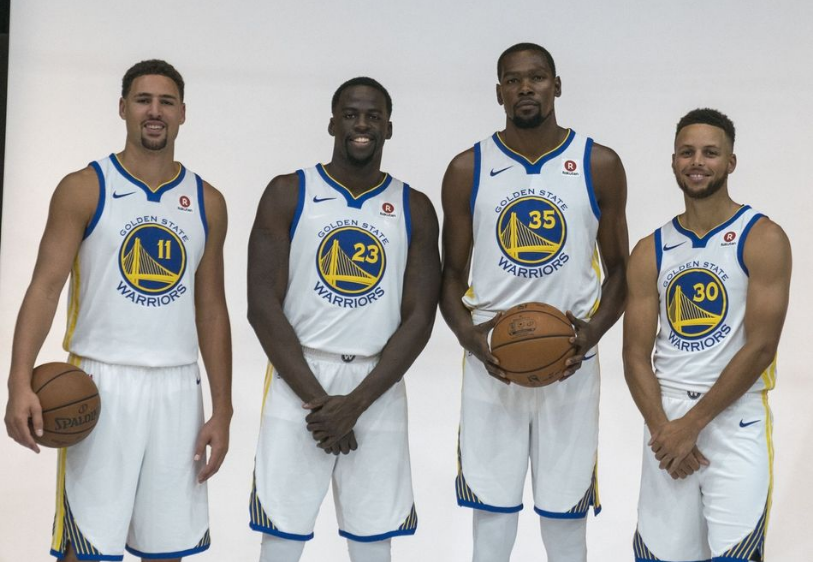 官方：巴萨与24岁后卫埃里克-加西亚续约至2031年（巴萨官方宣布：24岁后卫埃里克·加西亚续约至2031年）