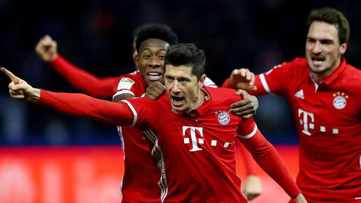 篮下各种2+1！付豪7中4&9罚8中得到16分10板（篮下频频打成2+1！付豪投篮7投4中、罚球9罚8中砍下16分10板）