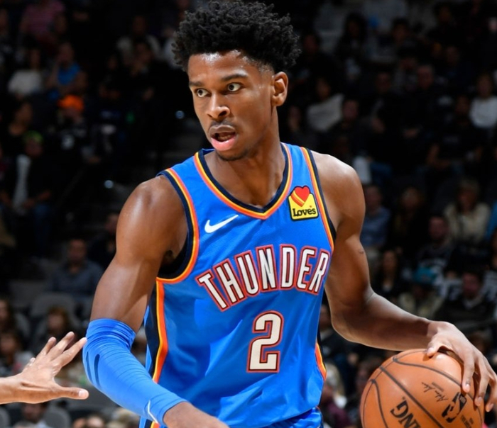 姆伯莫近7次代表喀麦隆出场，球队打进9球他一人直接参与5球（近7场代表喀麦隆出战，姆伯莫直接参与球队9球中的5球）