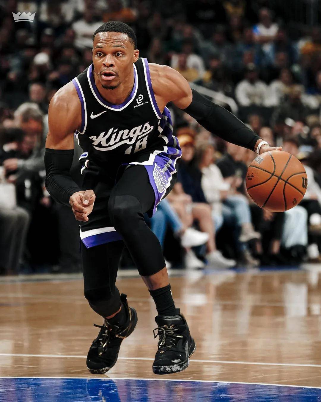 本泽马评选历史最佳阵容：（本泽马评出心目中历史最佳阵容）