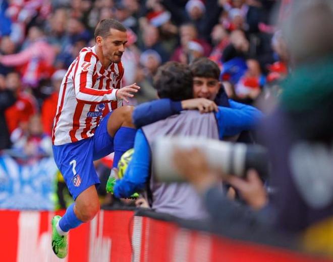 多库对战列支敦士登全场数据：2射1传，10次过人7次成功（多库对阵列支敦士登全场表现：2次射门1次助攻，10次过人7次成功）