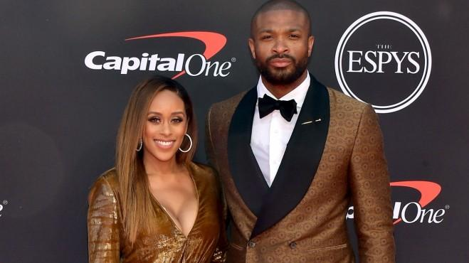 NBA新秀观察：状元秀首战亮眼,（NBA新秀速报：状元首秀大放异彩）