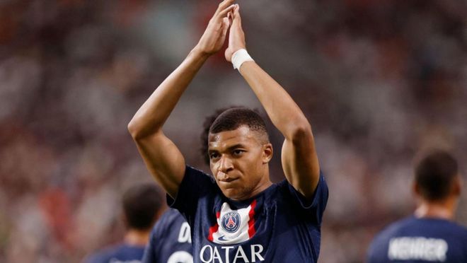 2025U20巴西杯决赛：圣三色客胜兔子，夺队史第五冠（2025U20巴西杯决赛：圣三色客场击退兔子，加冕队史第五冠）